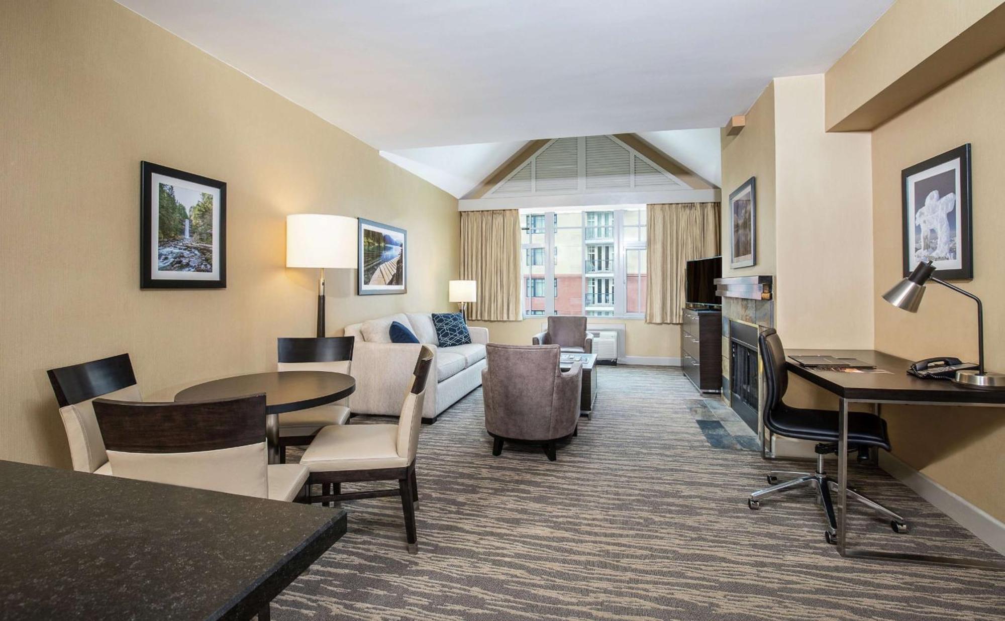 Hilton Whistler Resort & Spa Buitenkant foto